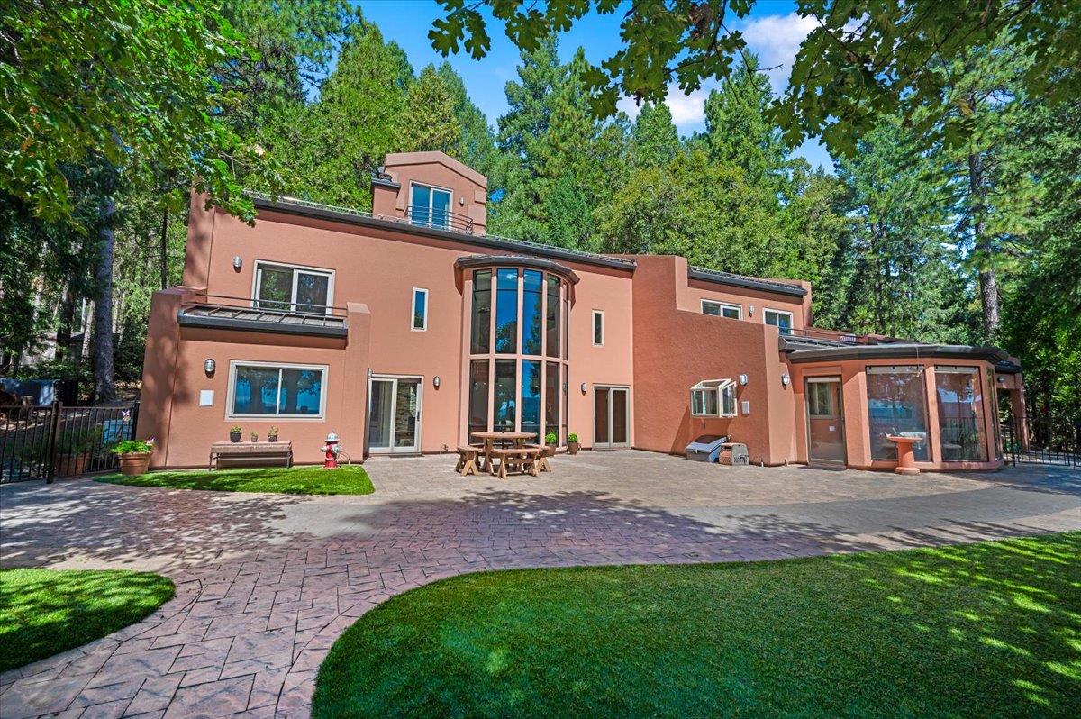 Nevada City, California, 95959, United States, 3 Bedrooms Bedrooms, ,4 BathroomsBathrooms,Residential,Active,1919387