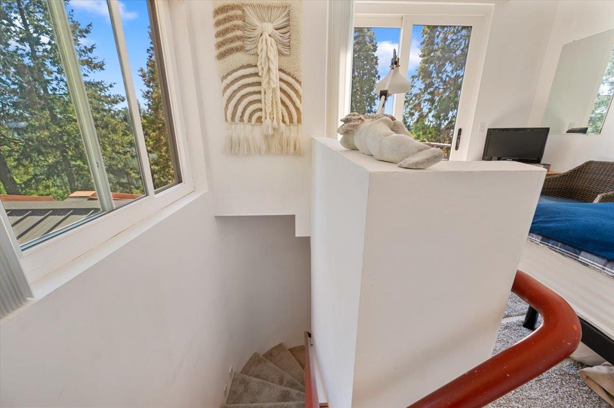 Nevada City, California, 95959, United States, 3 Bedrooms Bedrooms, ,4 BathroomsBathrooms,Residential,Active,1919387