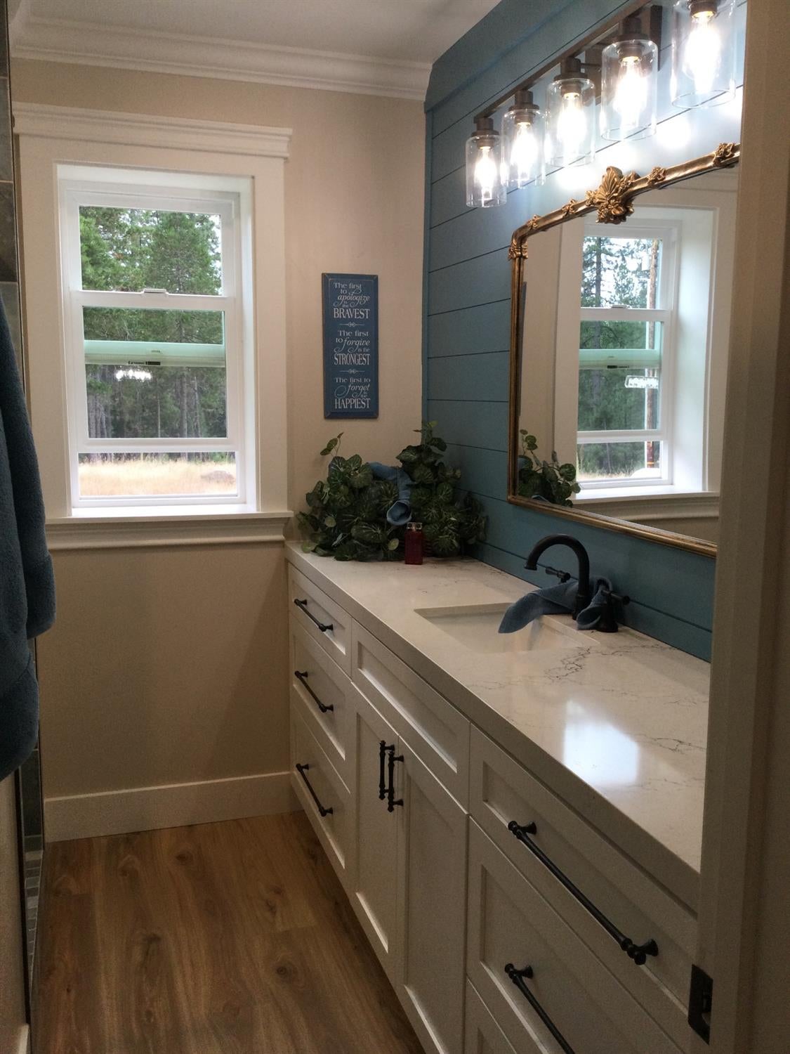 Pollock Pines, California, 95726, United States, 4 Bedrooms Bedrooms, ,3 BathroomsBathrooms,Residential,Active,1880012