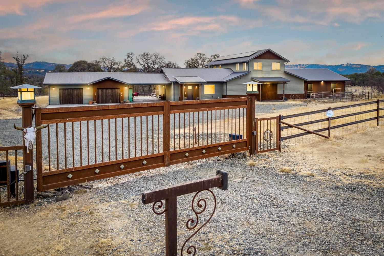 Smartsville, California, 95977, United States, 1 Bedroom Bedrooms, ,3 BathroomsBathrooms,Residential,Active,1952299