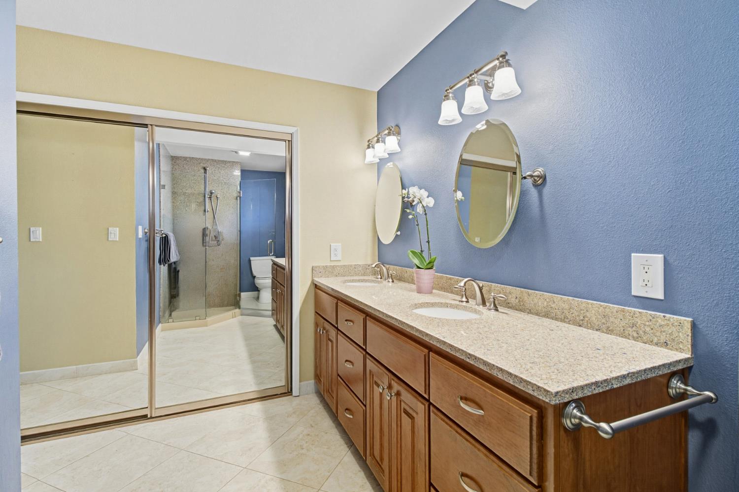 Sacramento, California, 95864, United States, 4 Bedrooms Bedrooms, ,3 BathroomsBathrooms,Residential,Active,1959963