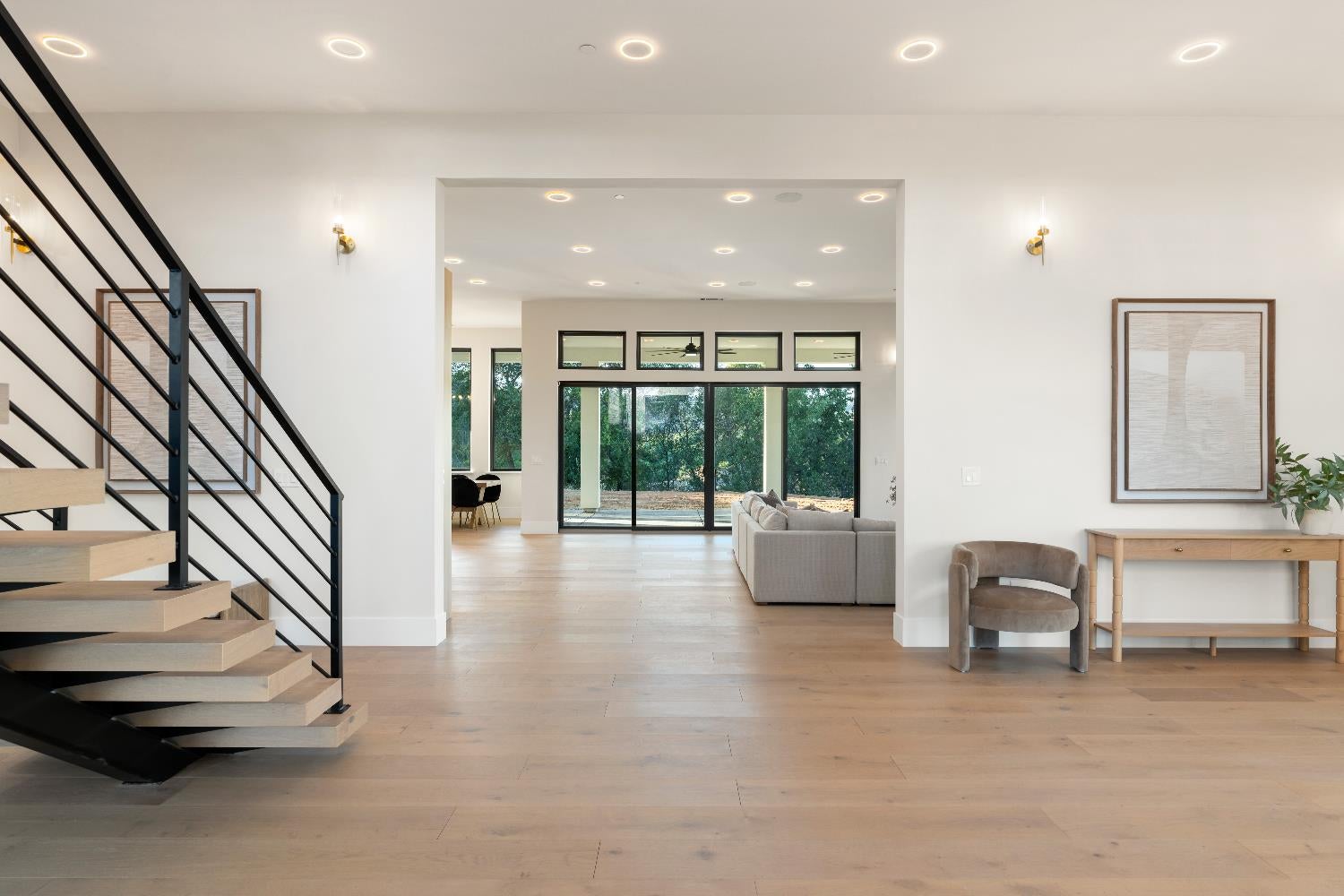 Newcastle, California, 95658, United States, 5 Bedrooms Bedrooms, ,5 BathroomsBathrooms,Residential,Active,1989749