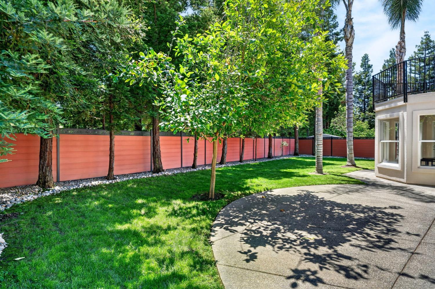 Davis, California, 95618, United States, 4 Bedrooms Bedrooms, ,3 BathroomsBathrooms,Residential,Pending,2045806