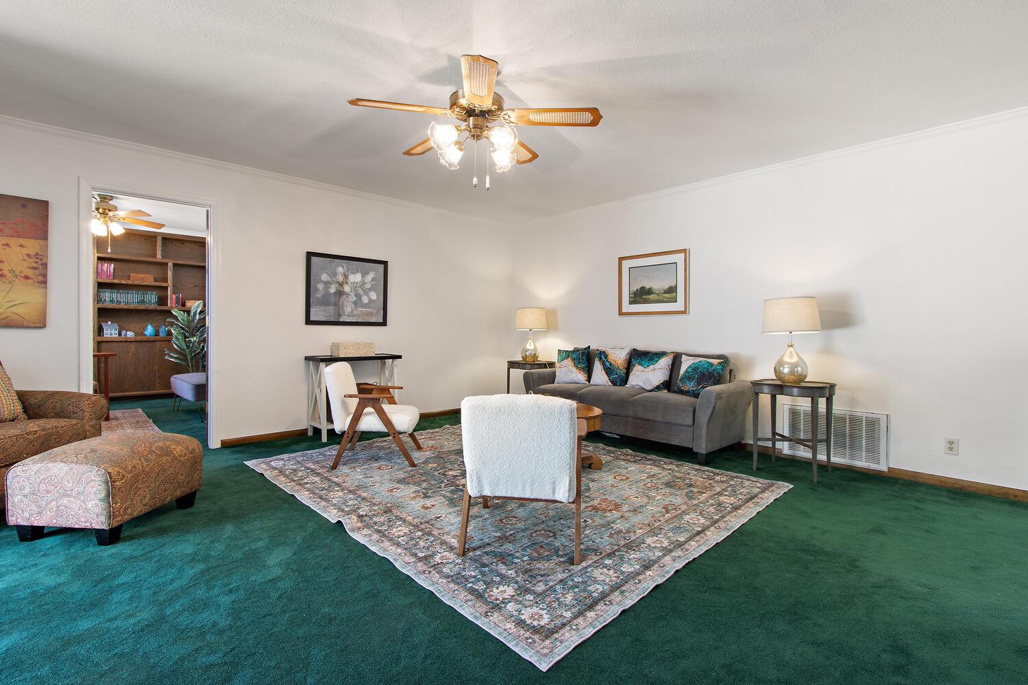 Davis, California, 95618, United States, 4 Bedrooms Bedrooms, ,3 BathroomsBathrooms,Residential,Active,1914765