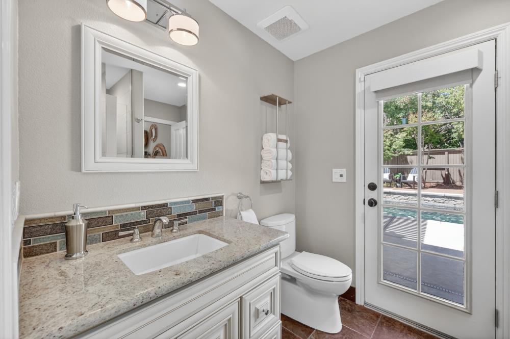 El Dorado Hills, California, 95762, United States, 5 Bedrooms Bedrooms, ,3 BathroomsBathrooms,Residential,Pending,2045616