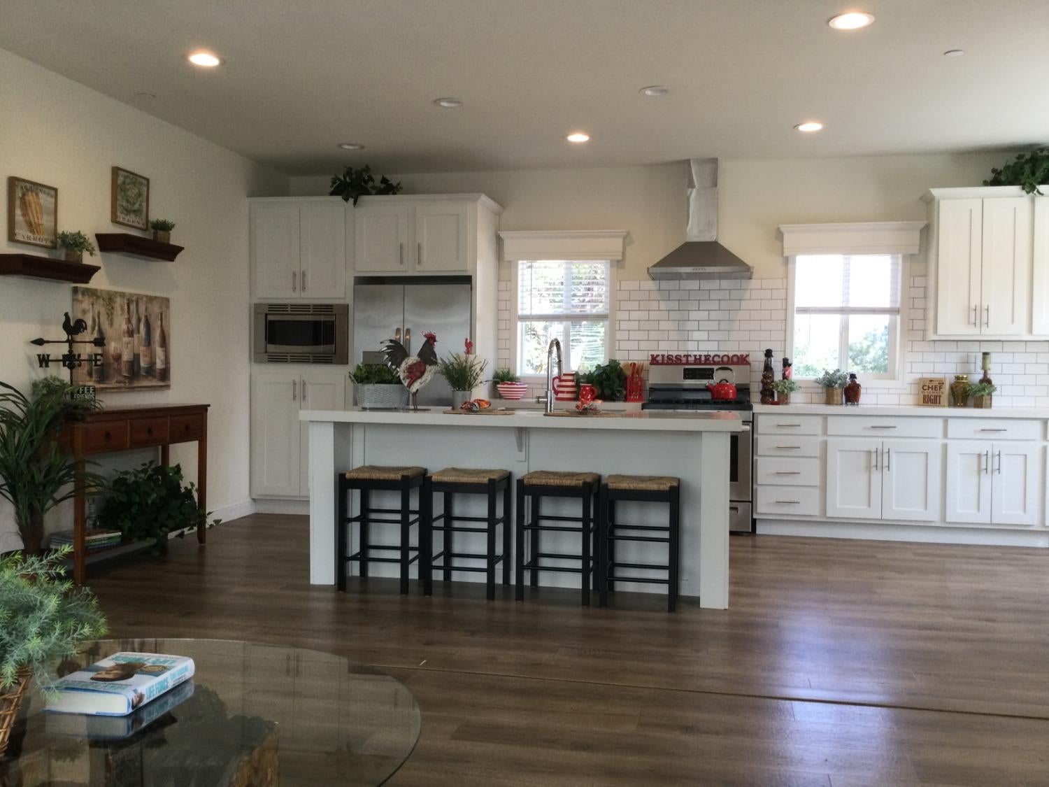 Pollock Pines, California, 95726, United States, 4 Bedrooms Bedrooms, ,3 BathroomsBathrooms,Residential,Active,1880012