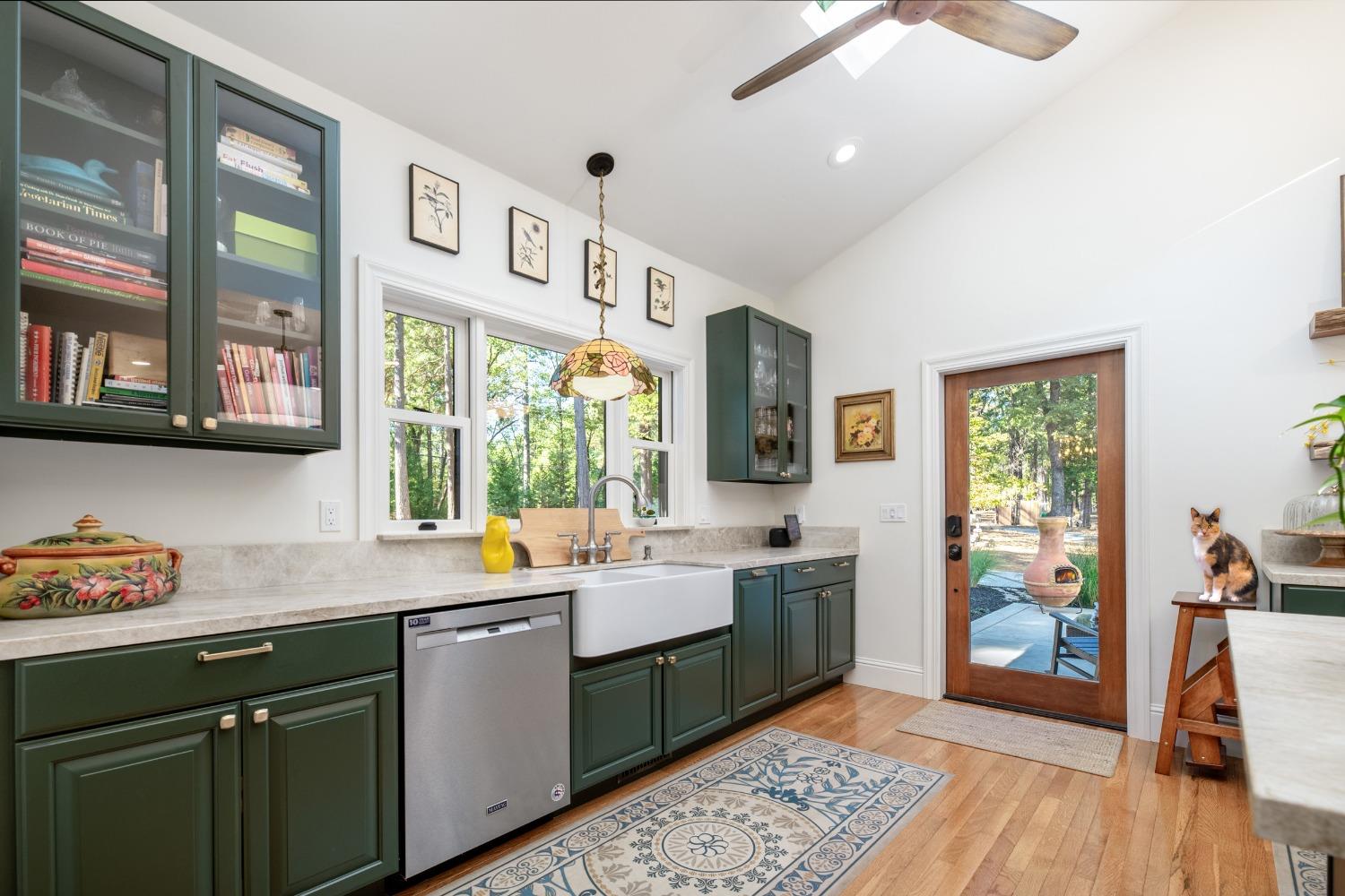 Nevada City, California, 95959, United States, 4 Bedrooms Bedrooms, ,5 BathroomsBathrooms,Residential,Active,1808164