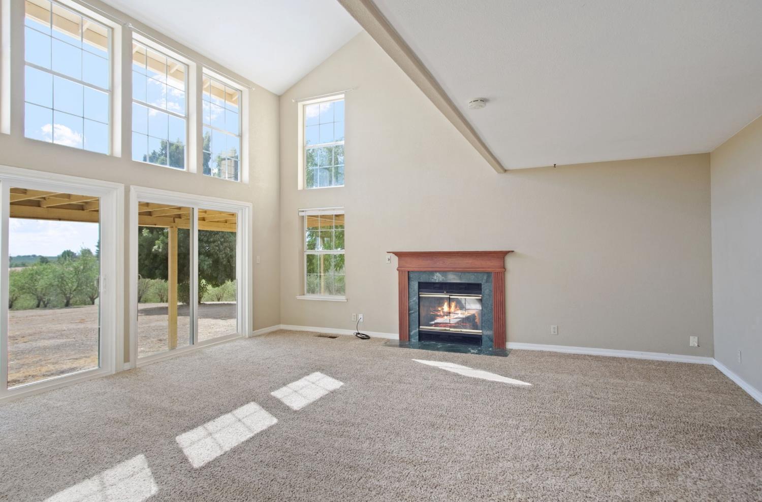 Hickman, California, 95323, United States, 4 Bedrooms Bedrooms, ,3 BathroomsBathrooms,Residential,Active,1954442