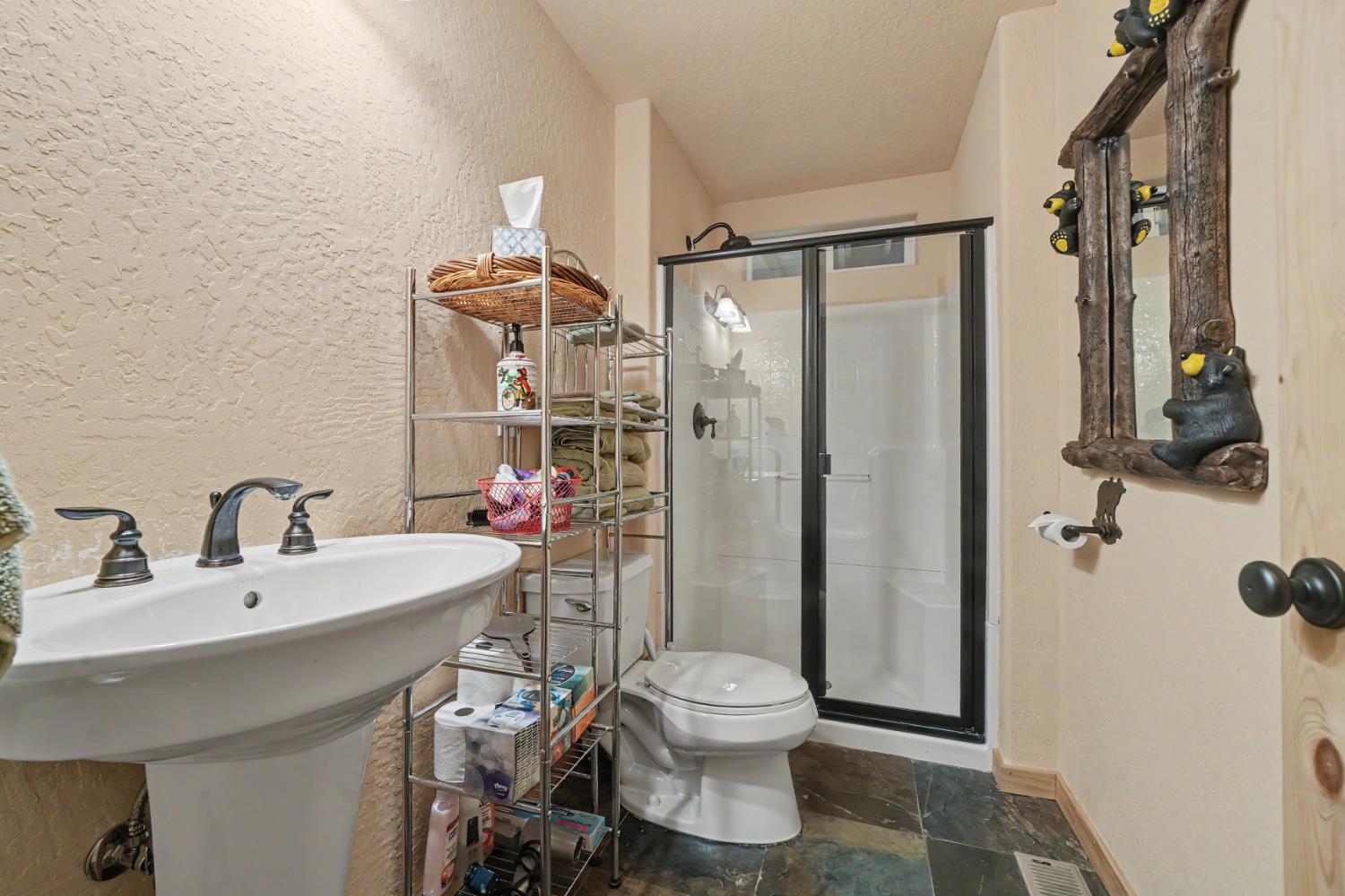 Arnold, California, 95223, United States, 3 Bedrooms Bedrooms, ,5 BathroomsBathrooms,Residential,Active,2044178