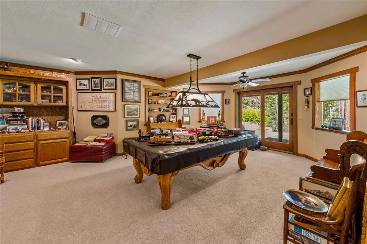 Nevada City, California, 95959, United States, 4 Bedrooms Bedrooms, ,4 BathroomsBathrooms,Residential,Active,1919076