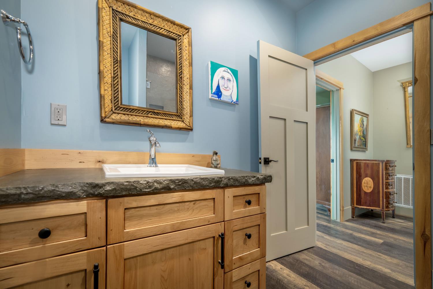 Smartsville, California, 95977, United States, 1 Bedroom Bedrooms, ,3 BathroomsBathrooms,Residential,Active,1952299