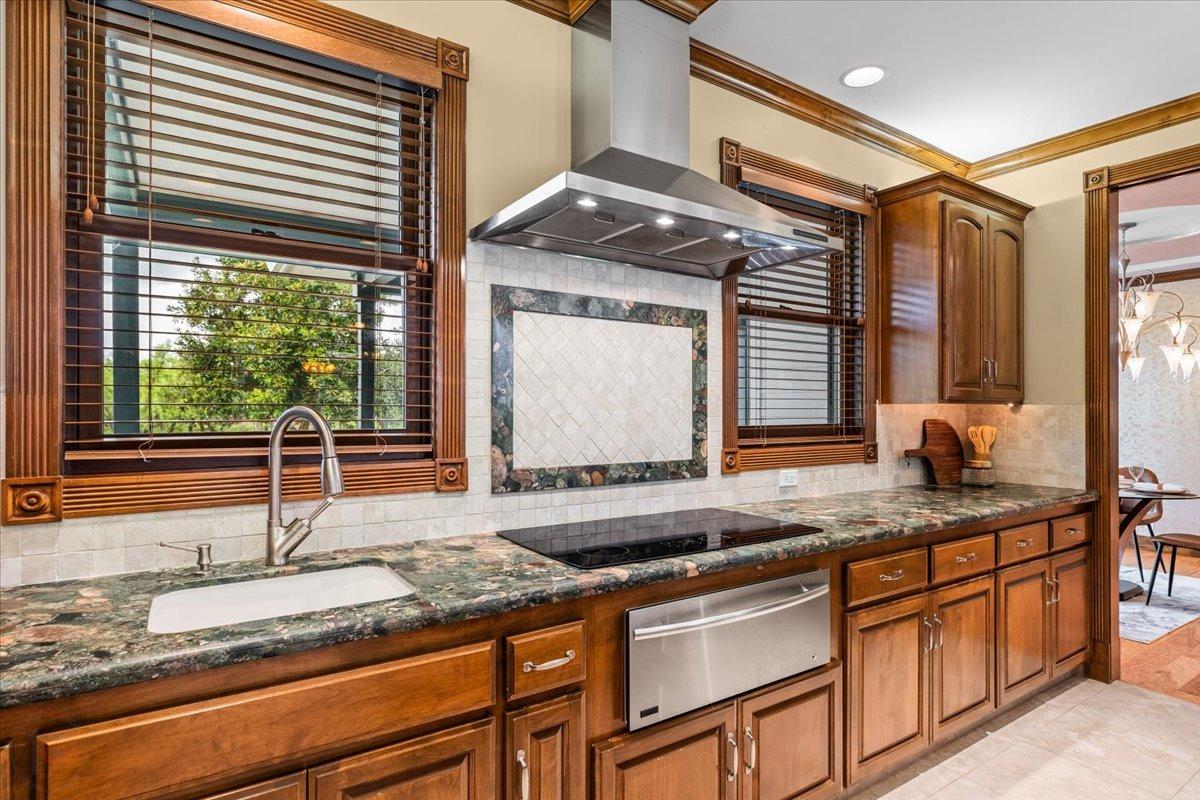 Ripon, California, 95366, United States, 3 Bedrooms Bedrooms, ,5 BathroomsBathrooms,Residential,Active,1808206