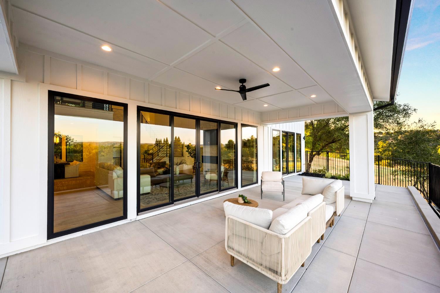 Loomis, California, 95650, United States, 5 Bedrooms Bedrooms, ,4 BathroomsBathrooms,Residential,Active,1959535