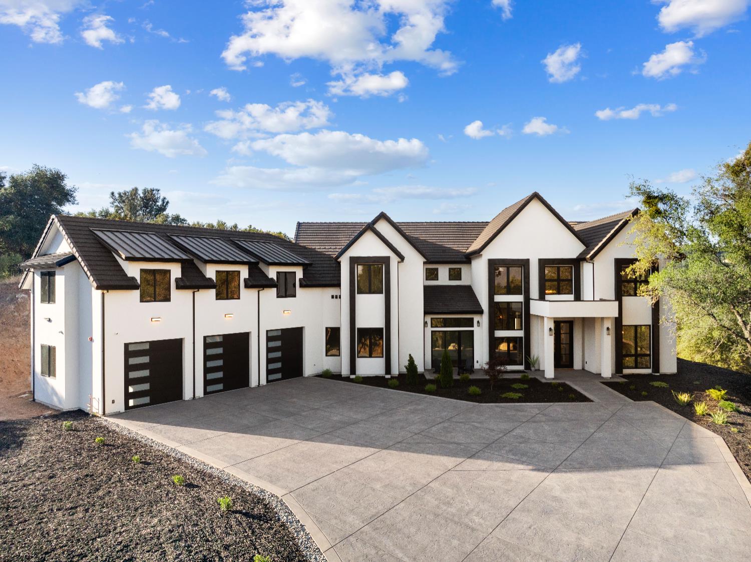 Newcastle, California, 95658, United States, 5 Bedrooms Bedrooms, ,5 BathroomsBathrooms,Residential,Active,1989749