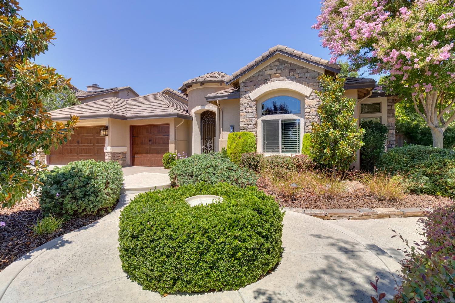 West Sacramento, California, 95605, United States, 4 Bedrooms Bedrooms, ,3 BathroomsBathrooms,Residential,Active,1929784