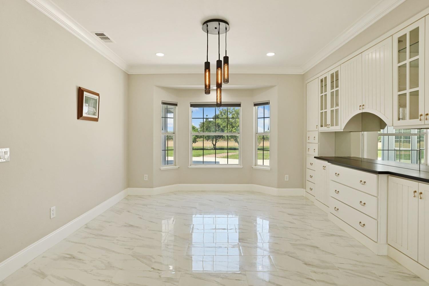 Manteca, California, 95336, United States, 4 Bedrooms Bedrooms, ,3 BathroomsBathrooms,Residential,Active,1946532