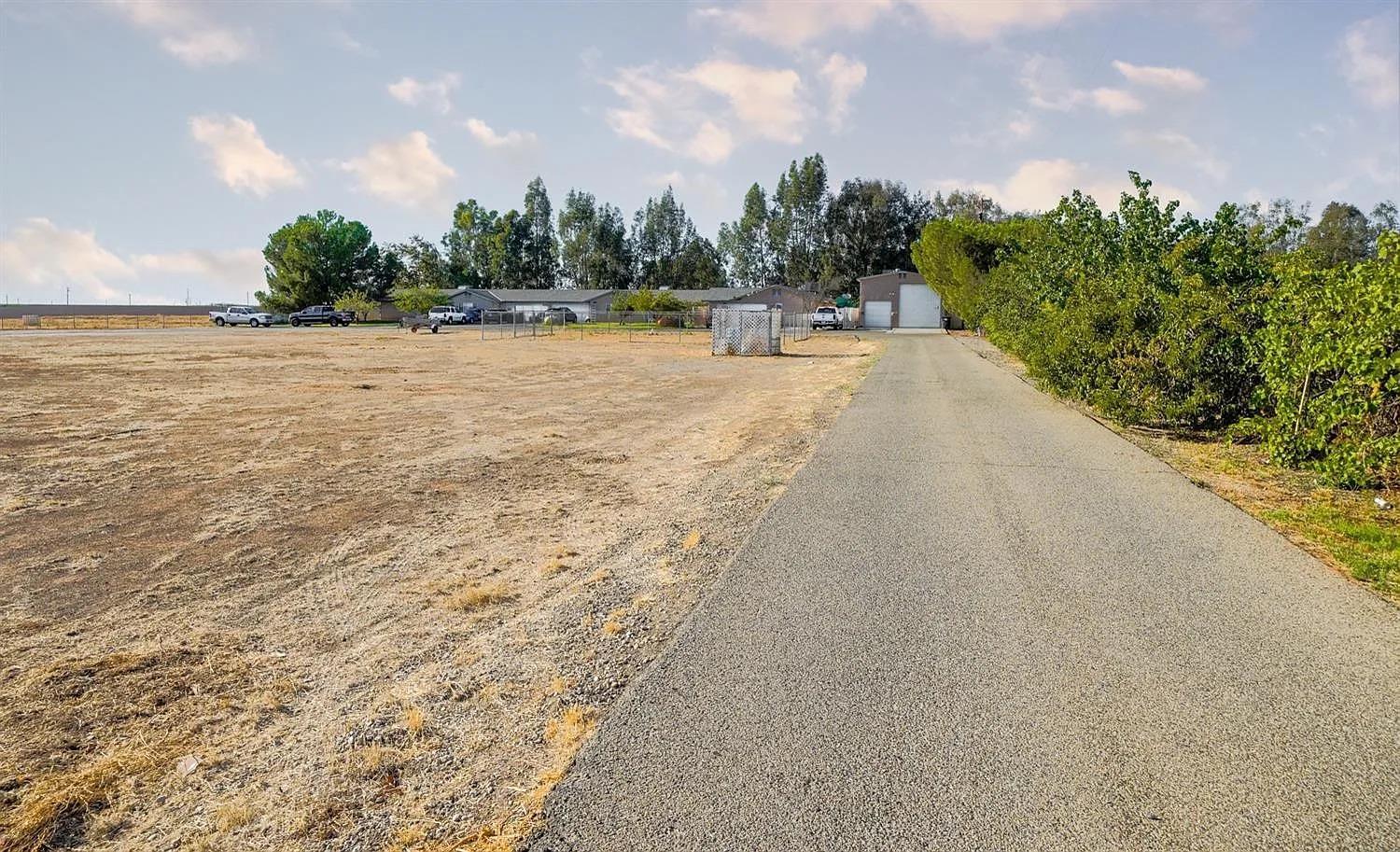 Madera, California, 93636, United States, 11 Bedrooms Bedrooms, ,8 BathroomsBathrooms,Residential,Active,1995291