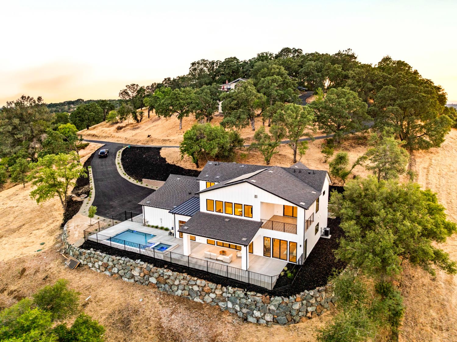 Loomis, California, 95650, United States, 5 Bedrooms Bedrooms, ,4 BathroomsBathrooms,Residential,Active,1959535