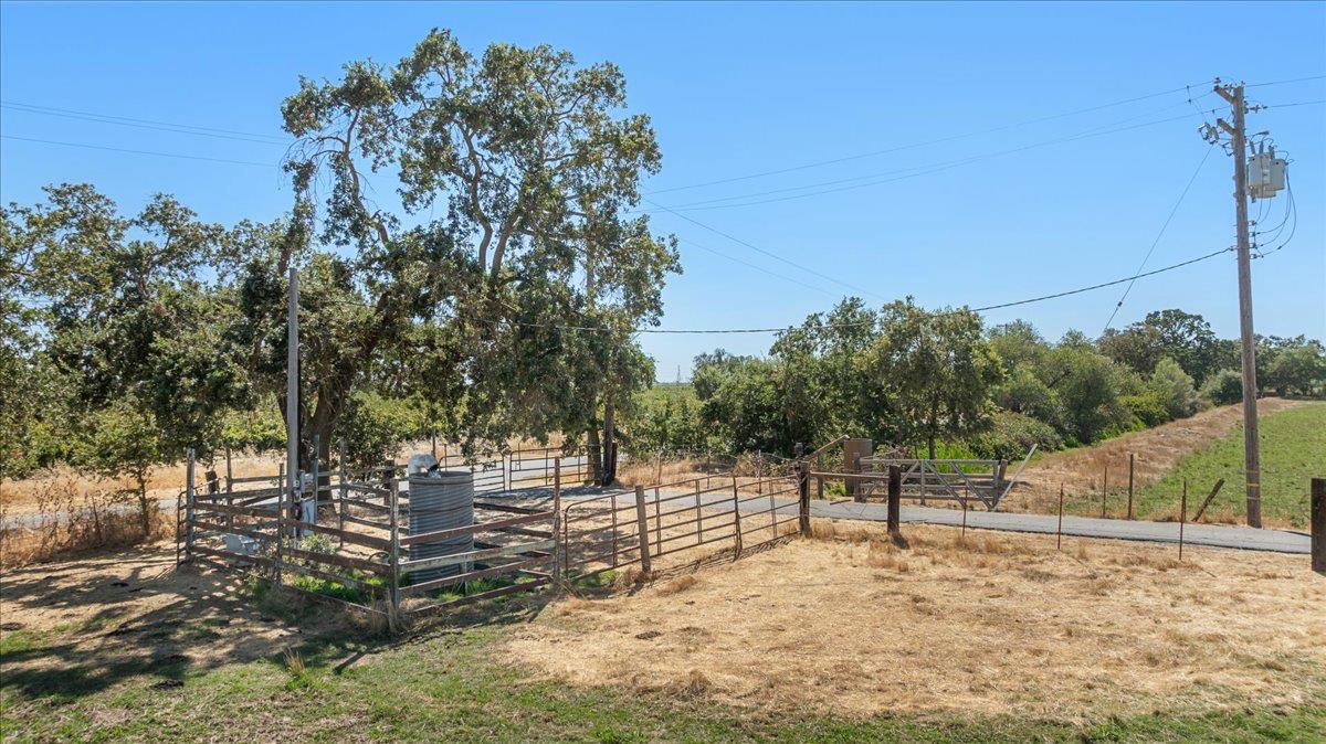 Galt, California, 95632, United States, 3 Bedrooms Bedrooms, ,3 BathroomsBathrooms,Residential,Active,1922295