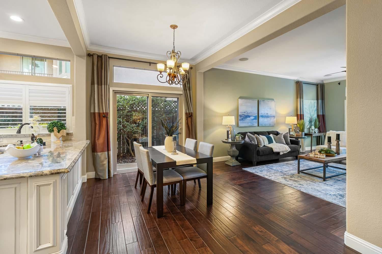 West Sacramento, California, 95605, United States, 4 Bedrooms Bedrooms, ,3 BathroomsBathrooms,Residential,Active,1929784