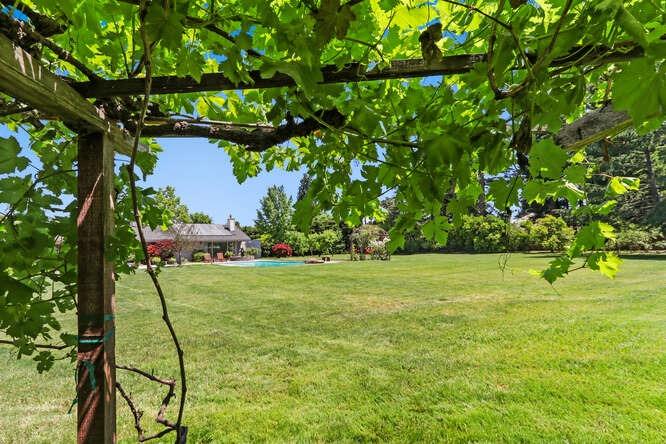 Sacramento, California, 95864, United States, 4 Bedrooms Bedrooms, ,3 BathroomsBathrooms,Residential,Active,1808144