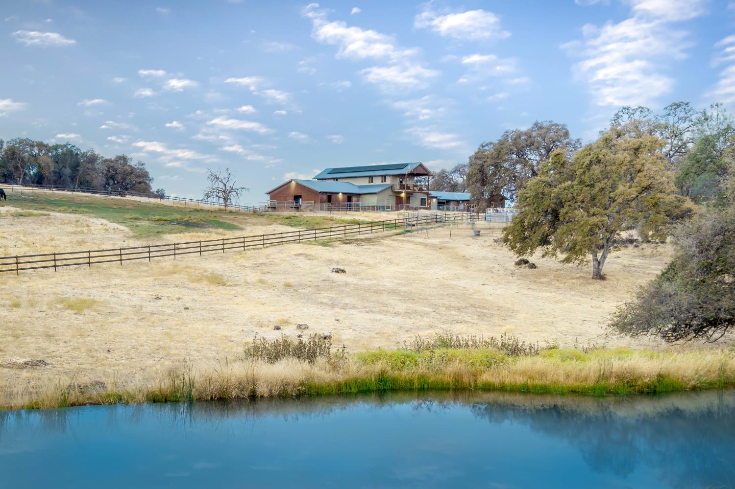 Smartsville, California, 95977, United States, 1 Bedroom Bedrooms, ,3 BathroomsBathrooms,Residential,Active,1952299