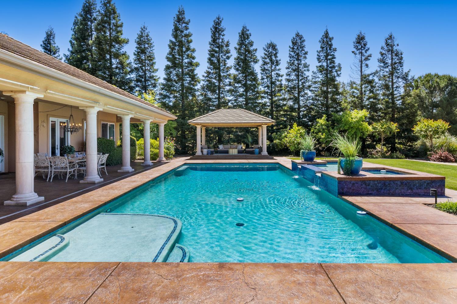 Sacramento, California, 95830, United States, 4 Bedrooms Bedrooms, ,4 BathroomsBathrooms,Residential,Active,2045041
