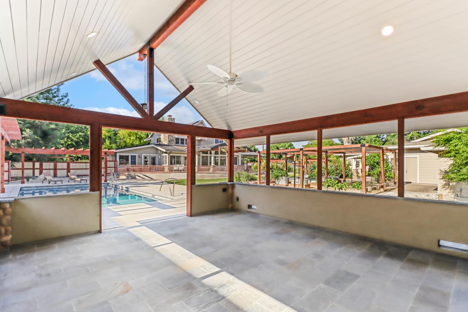 Davis, California, 95616, United States, ,5 BathroomsBathrooms,Residential,Active,1843441