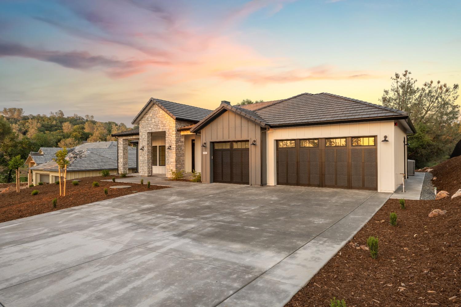 Auburn, California, 95602, United States, 4 Bedrooms Bedrooms, ,3 BathroomsBathrooms,Residential,Active,1943769
