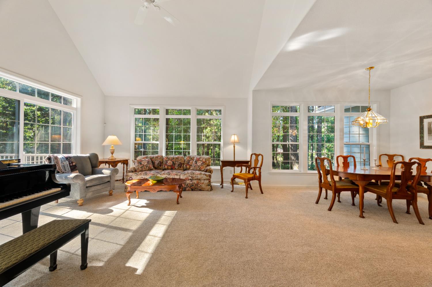 Nevada City, California, 95959, United States, 3 Bedrooms Bedrooms, ,4 BathroomsBathrooms,Residential,Active,1919052