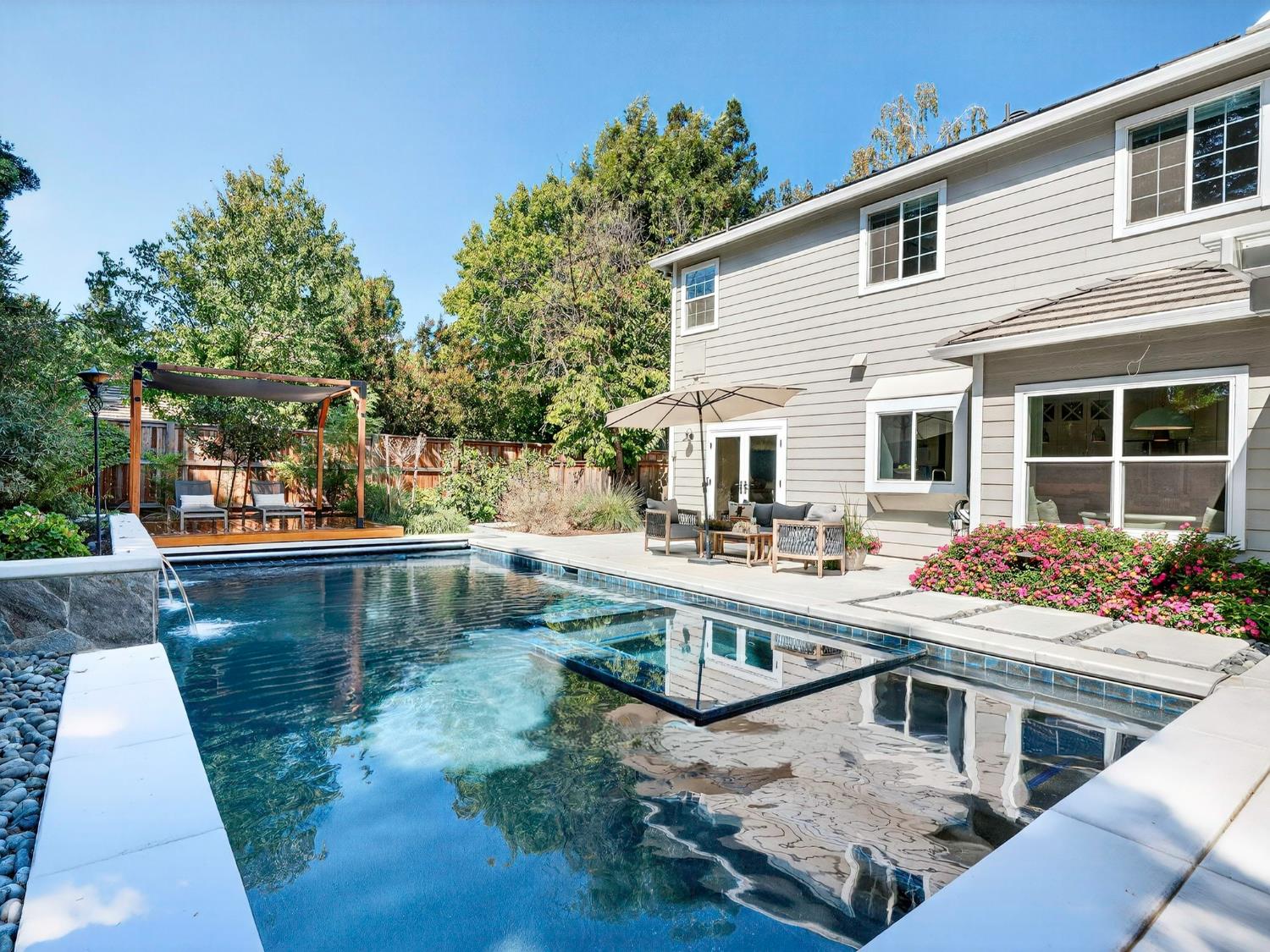 Davis, California, 95618, United States, 5 Bedrooms Bedrooms, ,3 BathroomsBathrooms,Residential,Active,1929454