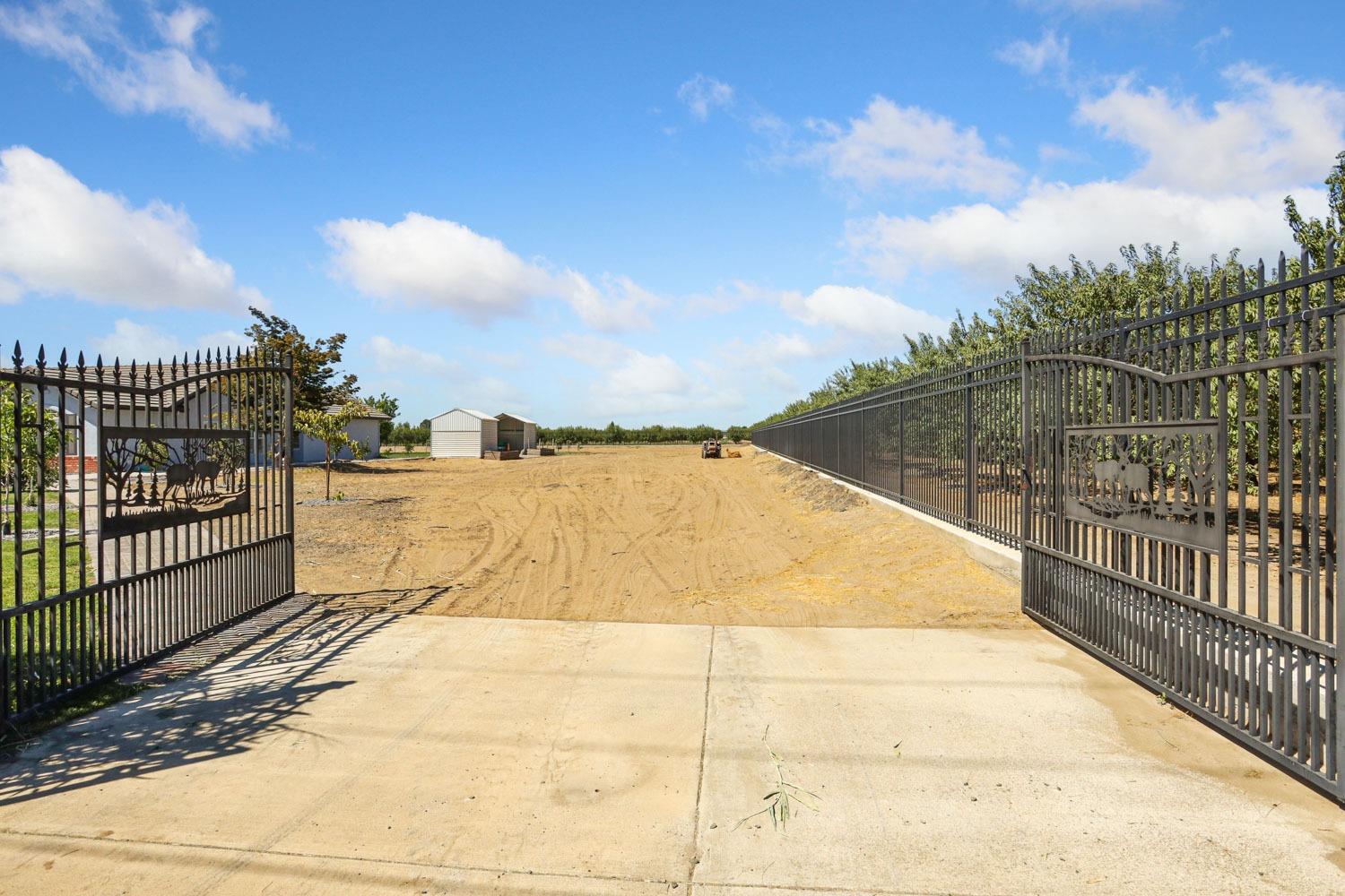 Manteca, California, 95336, United States, 4 Bedrooms Bedrooms, ,3 BathroomsBathrooms,Residential,Active,1946532