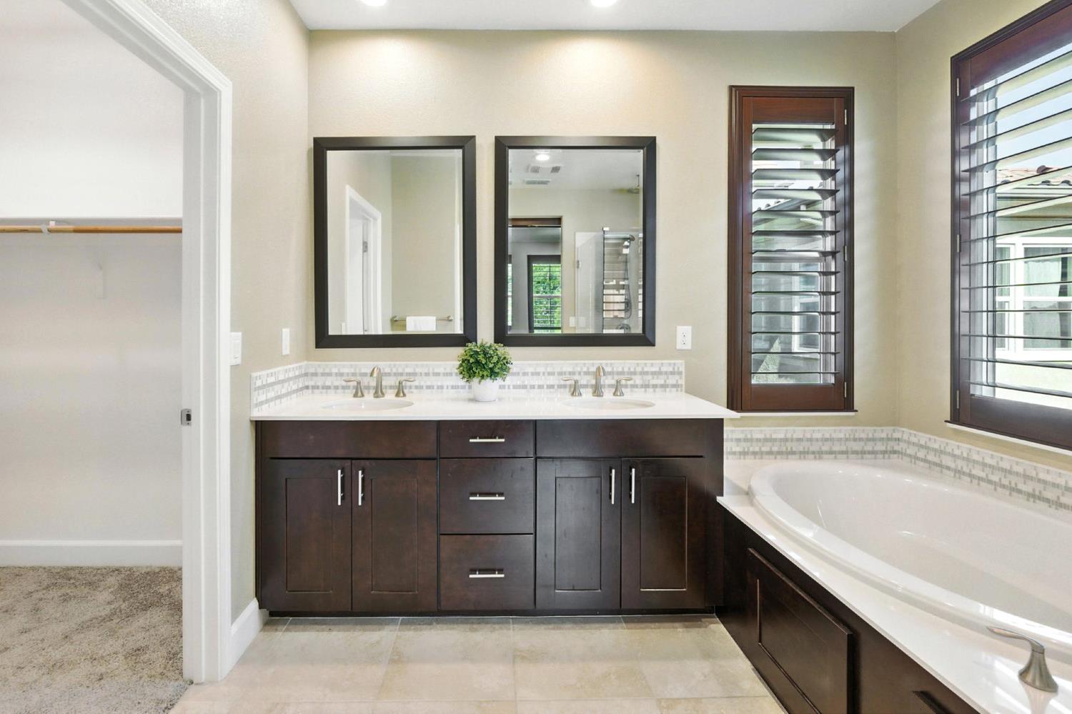 Davis, California, 95616, United States, 3 Bedrooms Bedrooms, ,3 BathroomsBathrooms,Residential,Active,1900388