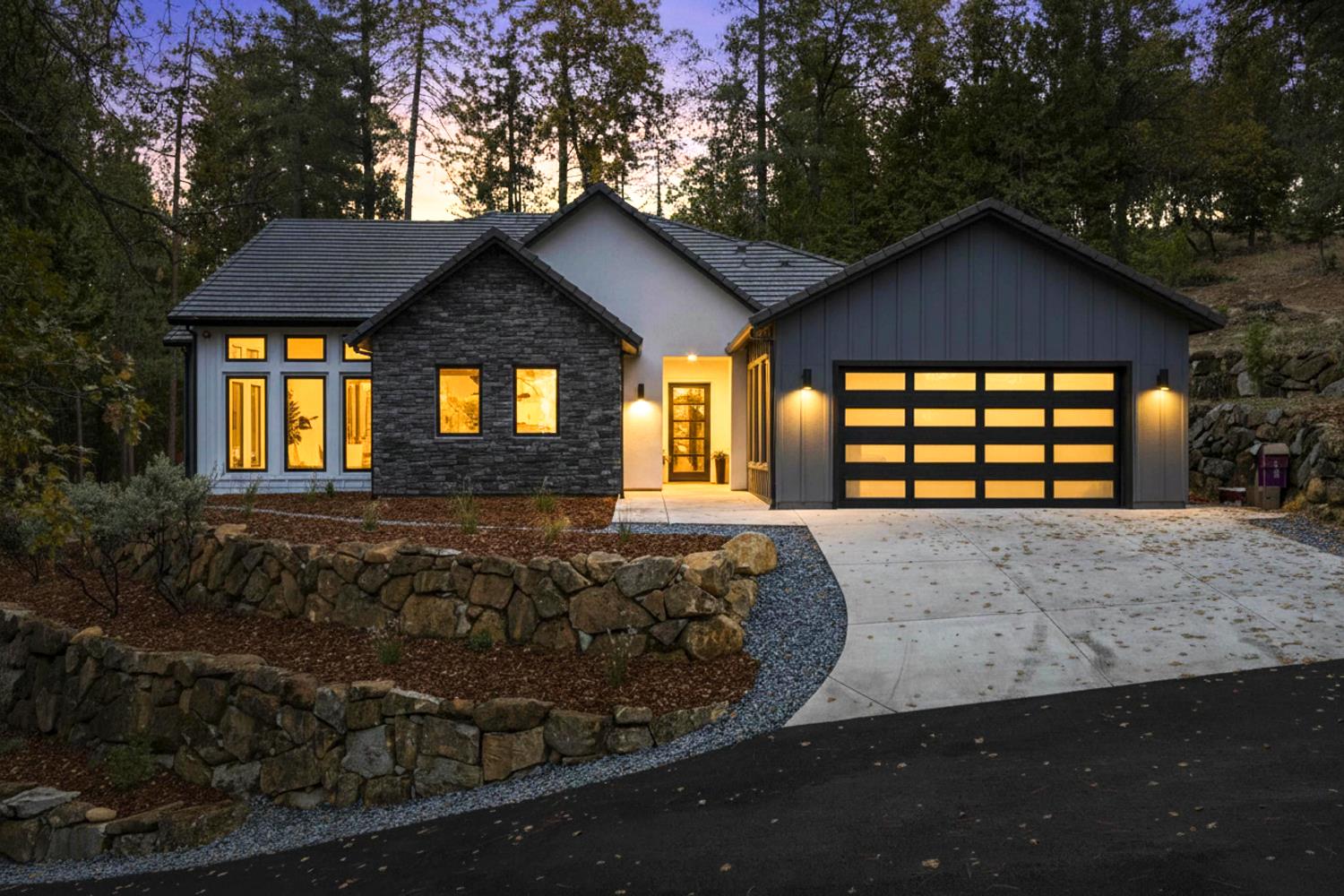 Meadow Vista, California, 95722, United States, 4 Bedrooms Bedrooms, ,4 BathroomsBathrooms,Residential,Active,2006812