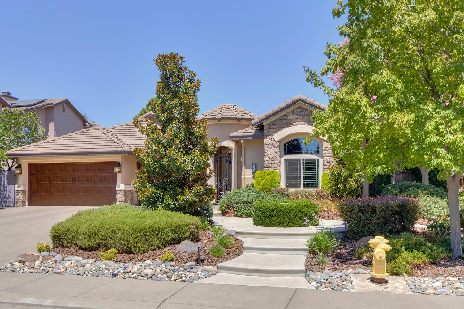 West Sacramento, California, 95605, United States, 4 Bedrooms Bedrooms, ,3 BathroomsBathrooms,Residential,Active,1929784