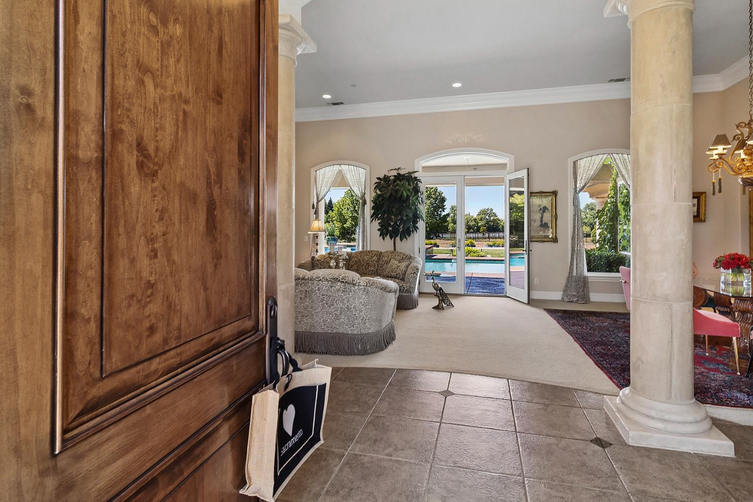 Sacramento, California, 95830, United States, 4 Bedrooms Bedrooms, ,4 BathroomsBathrooms,Residential,Active,2045041