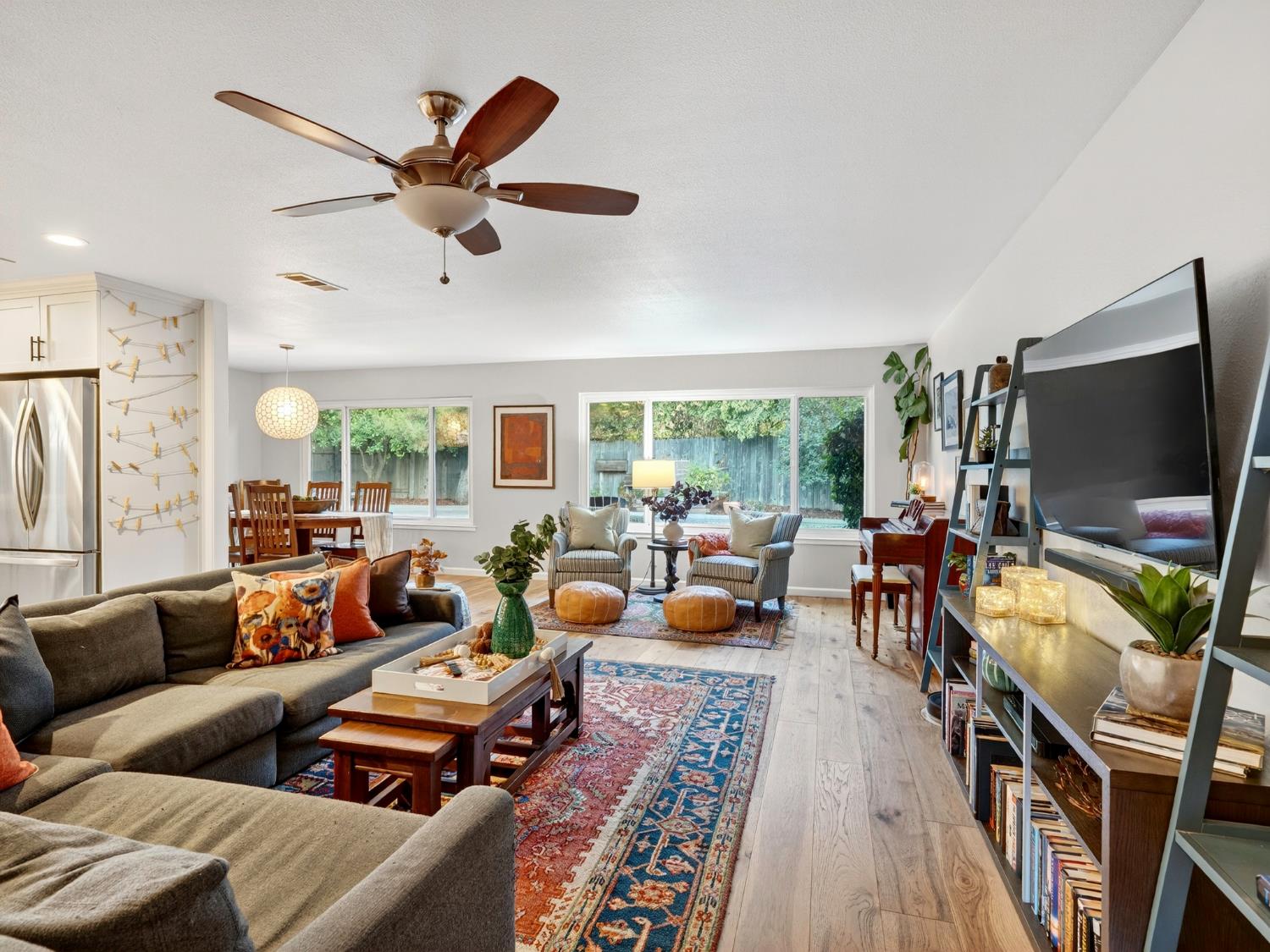 Davis, California, 95618, United States, 4 Bedrooms Bedrooms, ,2 BathroomsBathrooms,Residential,Active,1961942