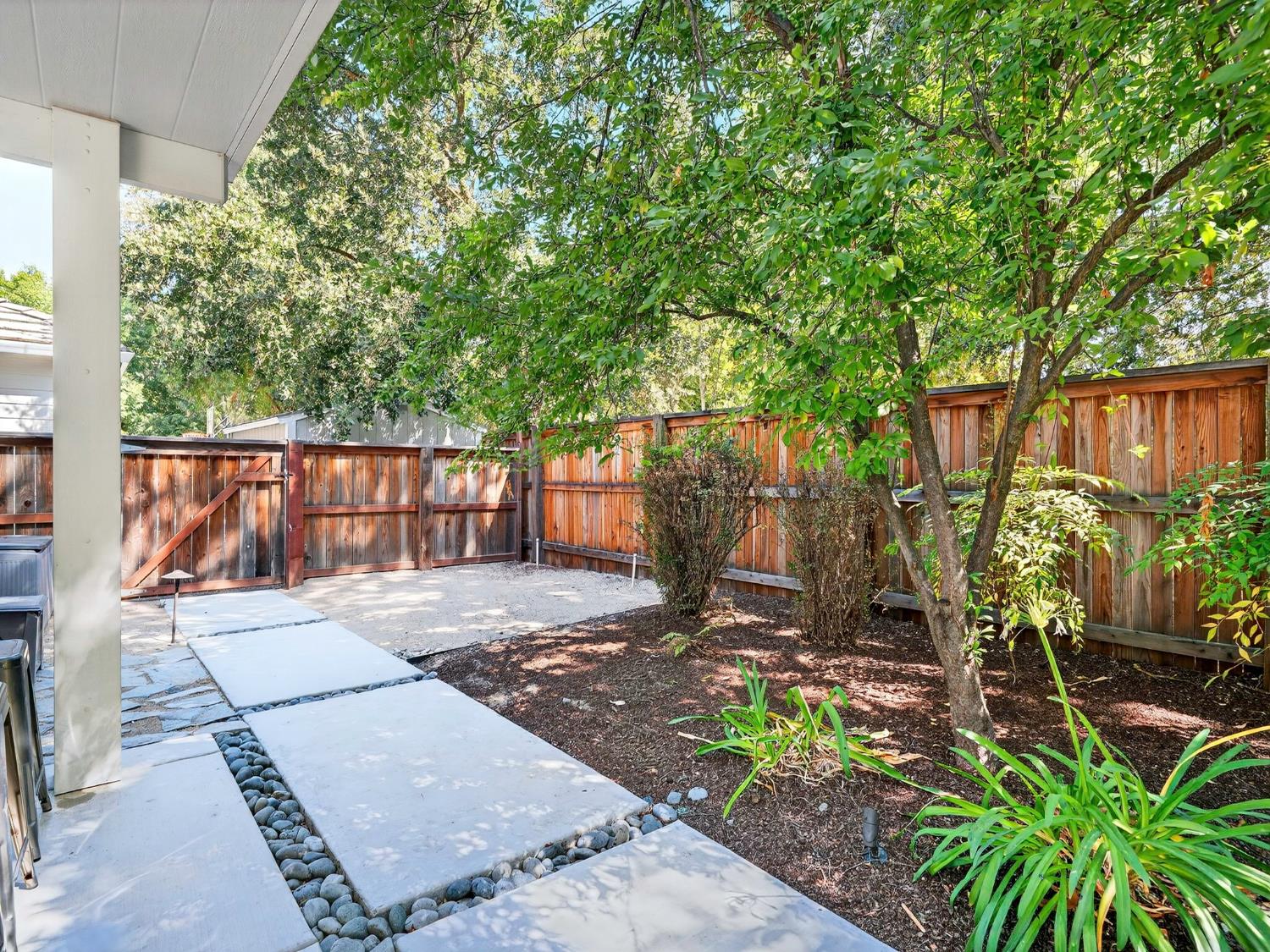 Davis, California, 95618, United States, 5 Bedrooms Bedrooms, ,3 BathroomsBathrooms,Residential,Active,1929454