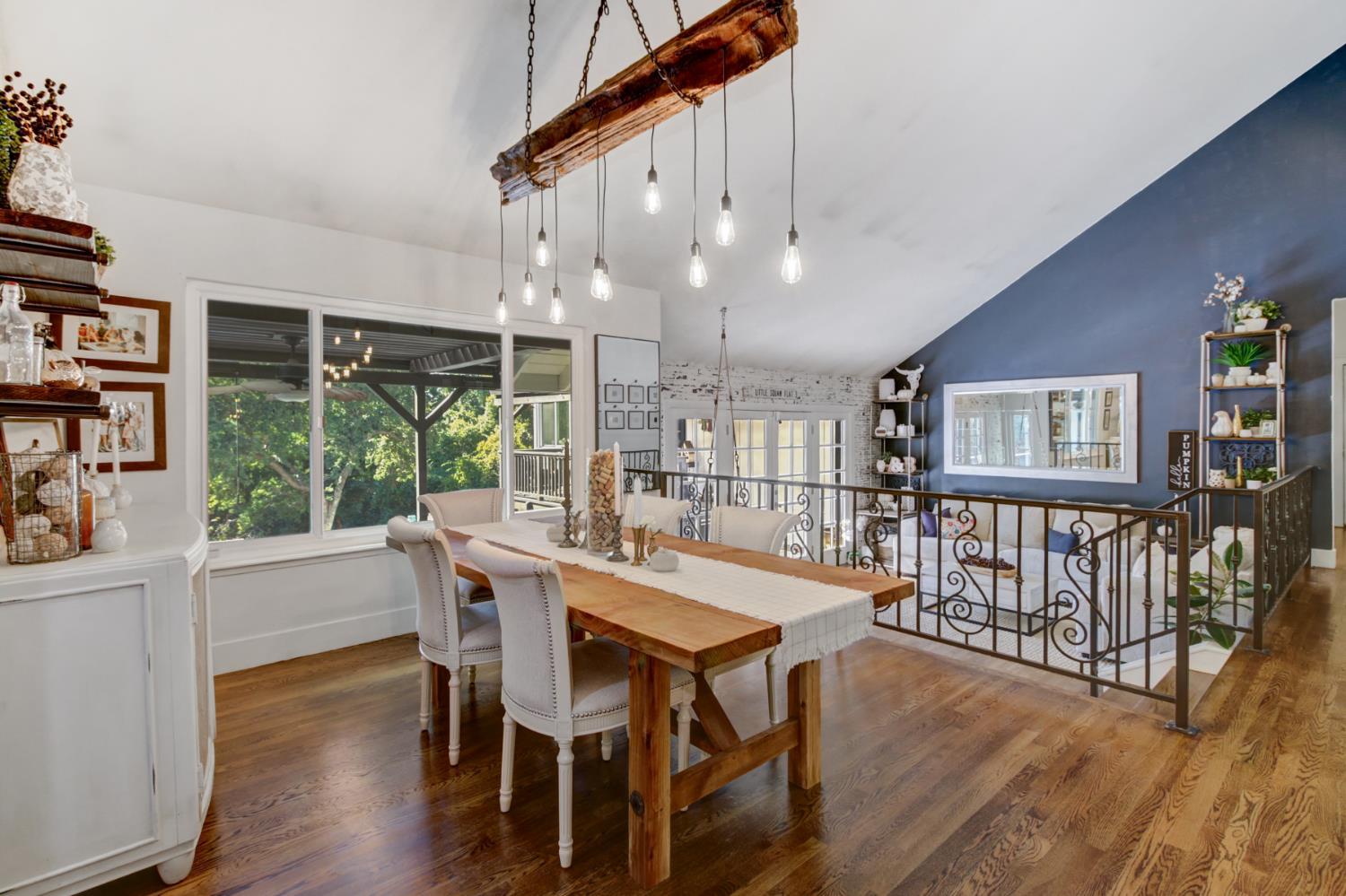 Carmichael, California, 95608, United States, 5 Bedrooms Bedrooms, ,4 BathroomsBathrooms,Residential,Active,1952048