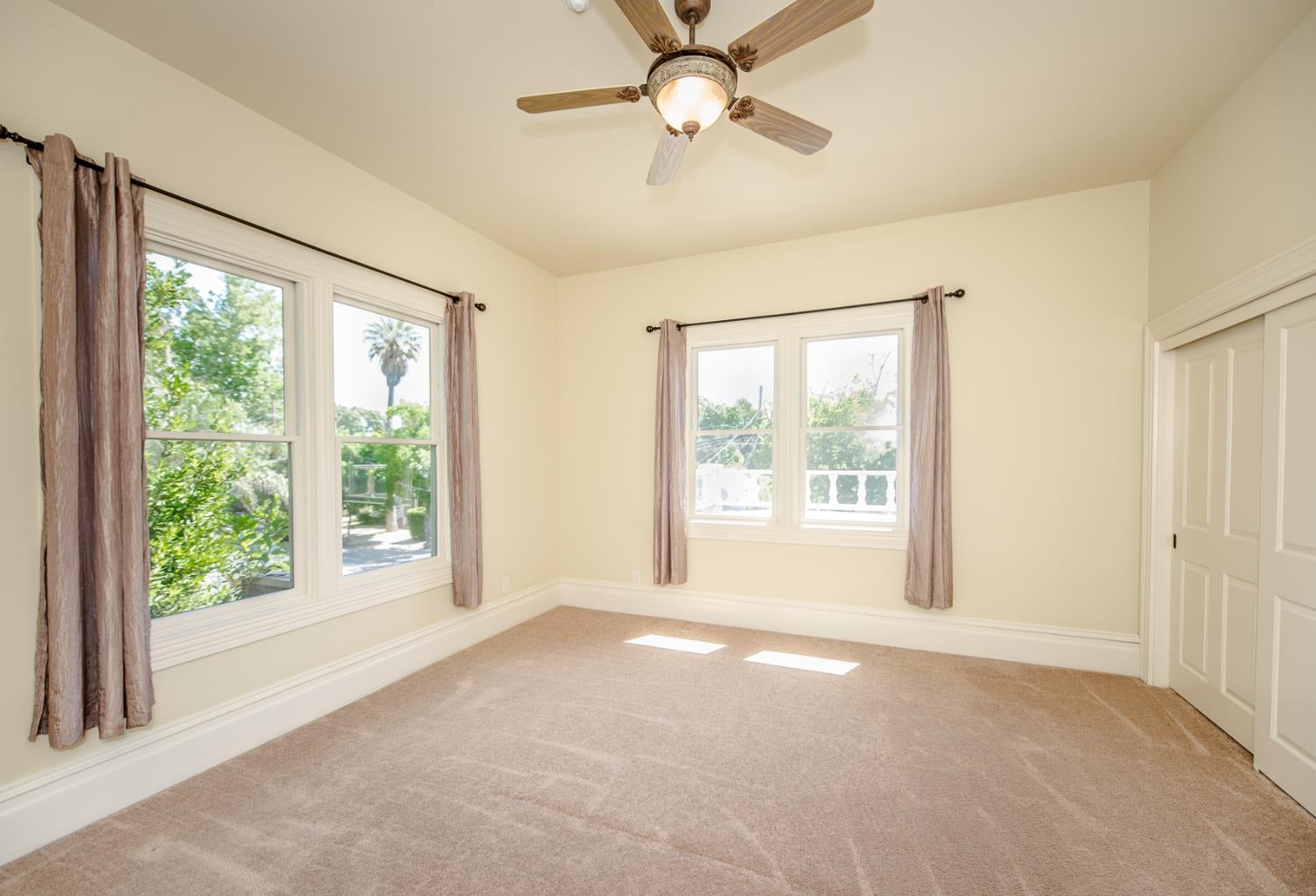 Woodland, California, 95695, United States, 5 Bedrooms Bedrooms, ,4 BathroomsBathrooms,Residential,Active,1843839