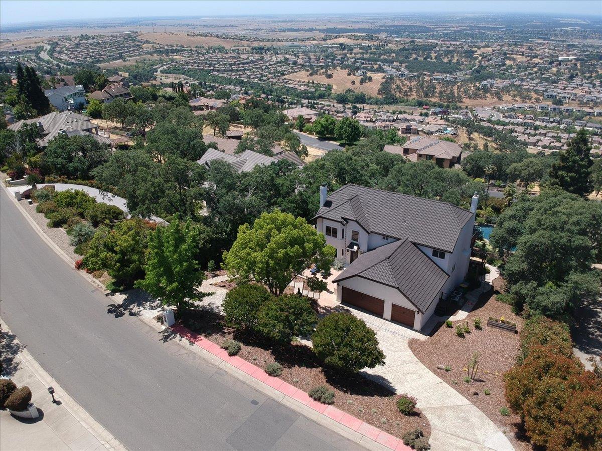 El Dorado Hills, California, 95762, United States, 4 Bedrooms Bedrooms, ,3 BathroomsBathrooms,Residential,Active,1894237