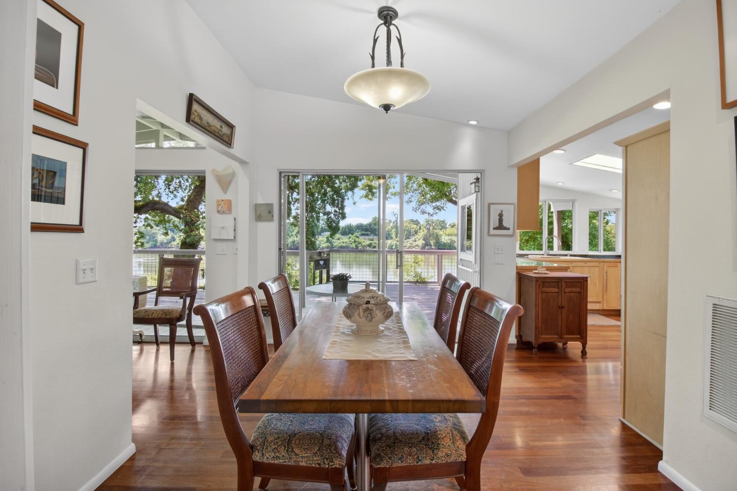 Sacramento, California, 95837, United States, 3 Bedrooms Bedrooms, ,2 BathroomsBathrooms,Residential,Active,2052080