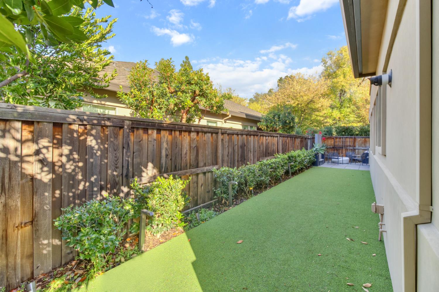 Sacramento, California, 95825, United States, 4 Bedrooms Bedrooms, ,4 BathroomsBathrooms,Residential,Active,1996302