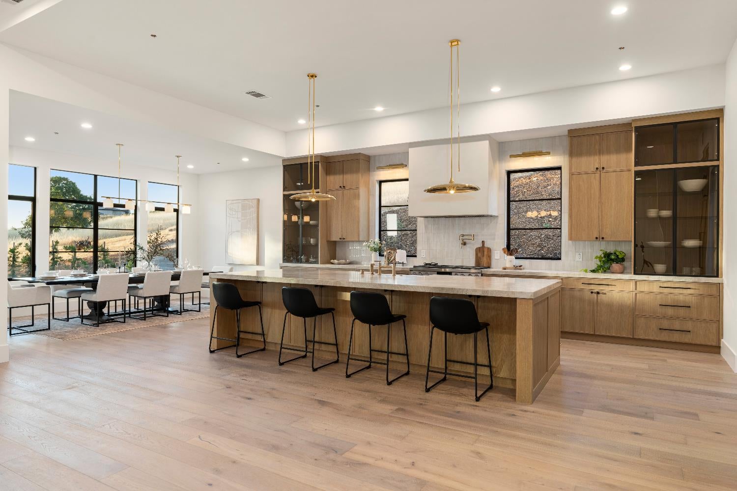 El Dorado Hills, California, 95762, United States, 5 Bedrooms Bedrooms, ,5 BathroomsBathrooms,Residential,Active,1920251