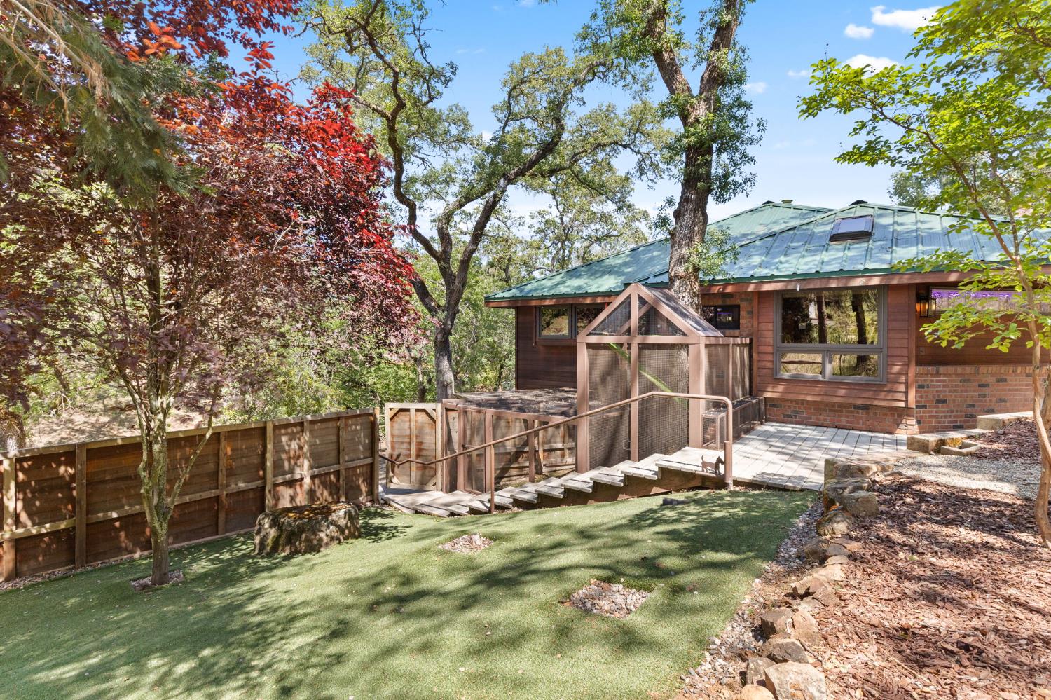 Sutter Creek, California, 95685, United States, 2 Bedrooms Bedrooms, ,4 BathroomsBathrooms,Residential,Active,2038151