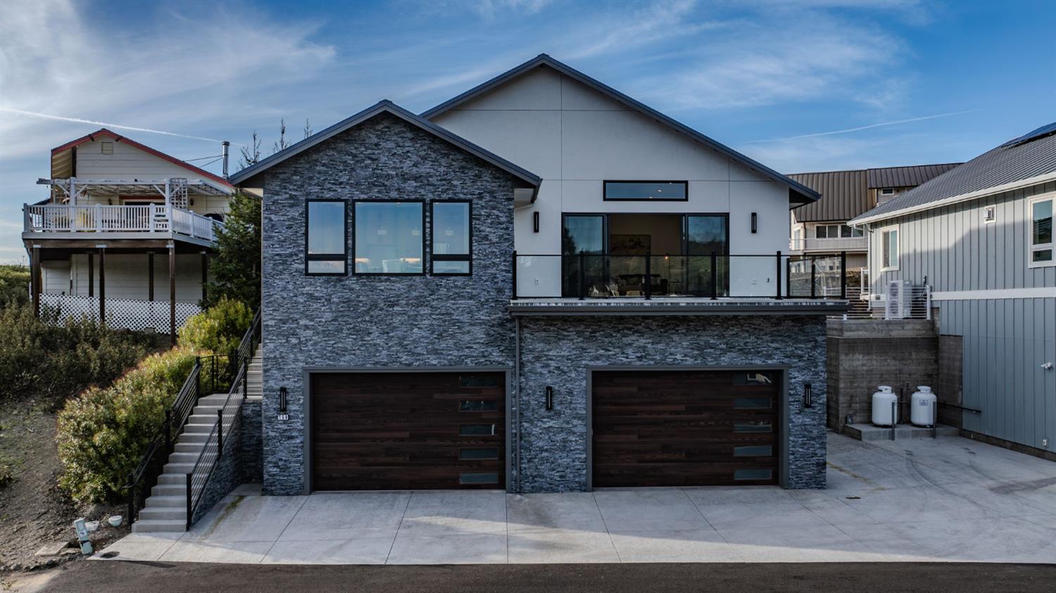 Copperopolis, California, 95228, United States, 3 Bedrooms Bedrooms, ,4 BathroomsBathrooms,Residential,Active,2044189