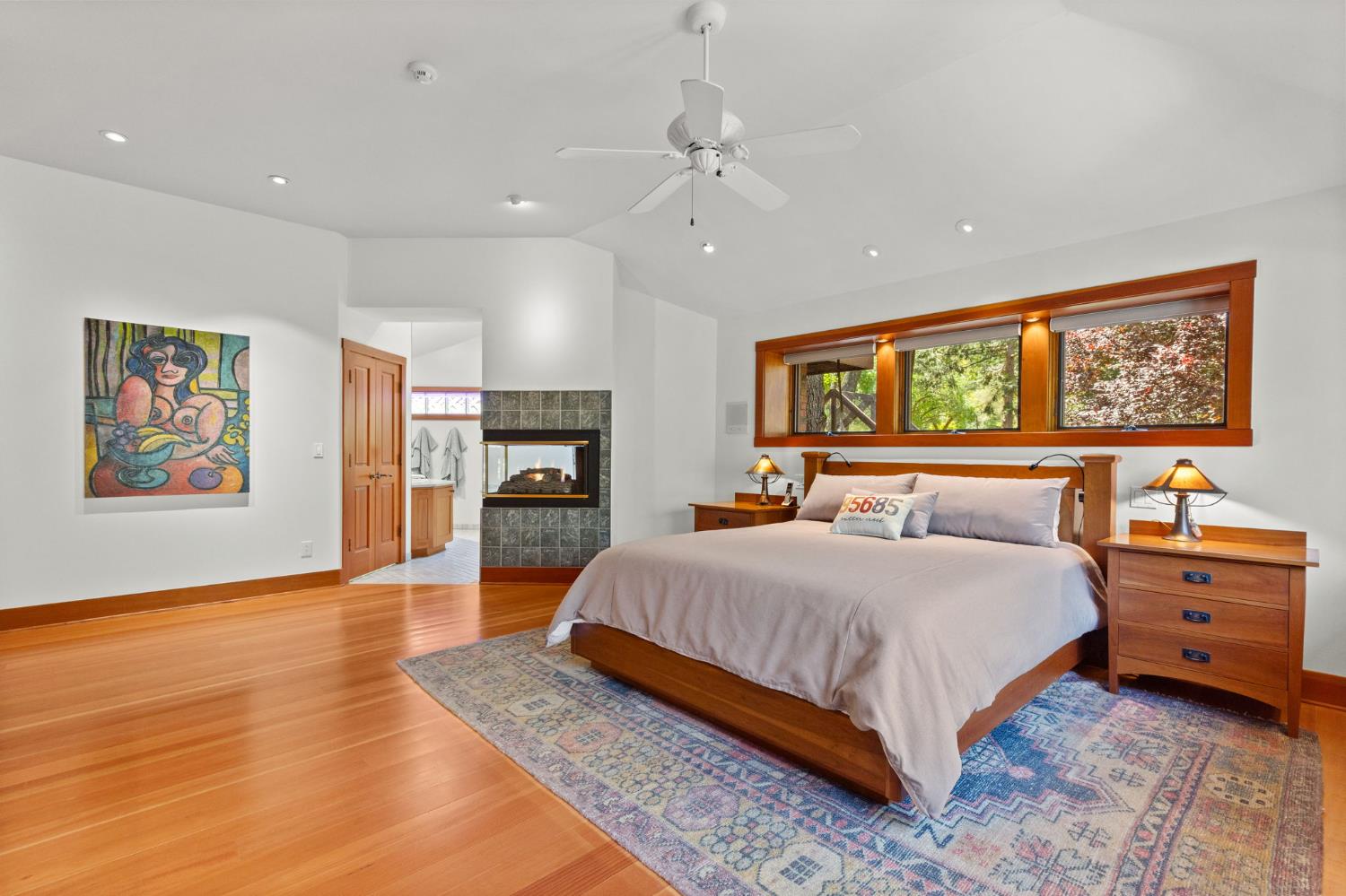 Sutter Creek, California, 95685, United States, 2 Bedrooms Bedrooms, ,4 BathroomsBathrooms,Residential,Active,2038151