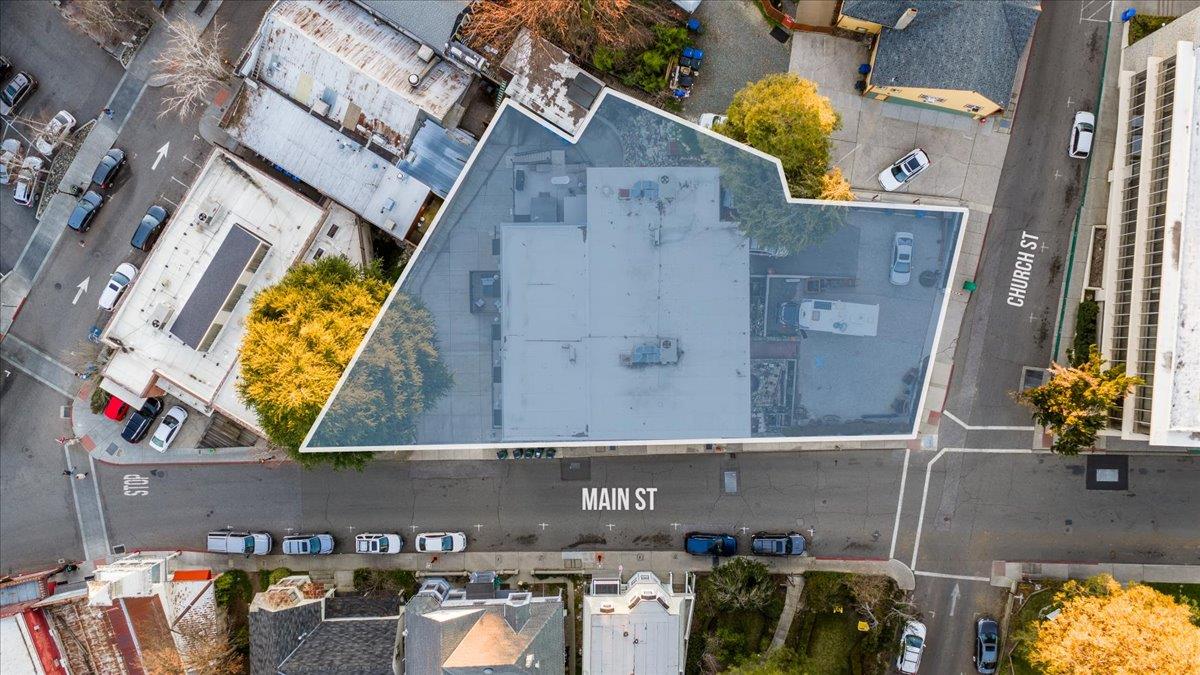 Nevada City, California, 95959, United States, 7 Bedrooms Bedrooms, ,5 BathroomsBathrooms,Residential,Active,2011864