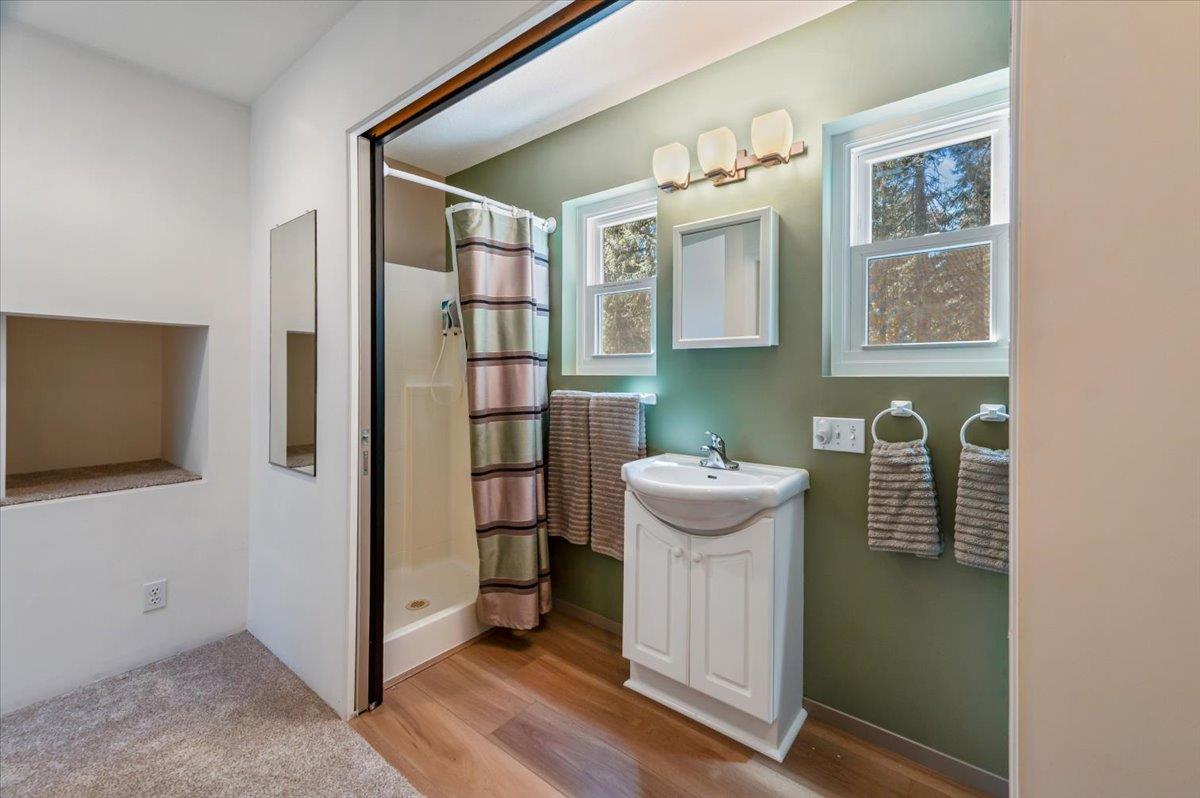 Nevada City, California, 95959, United States, 3 Bedrooms Bedrooms, ,4 BathroomsBathrooms,Residential,Active,1919387