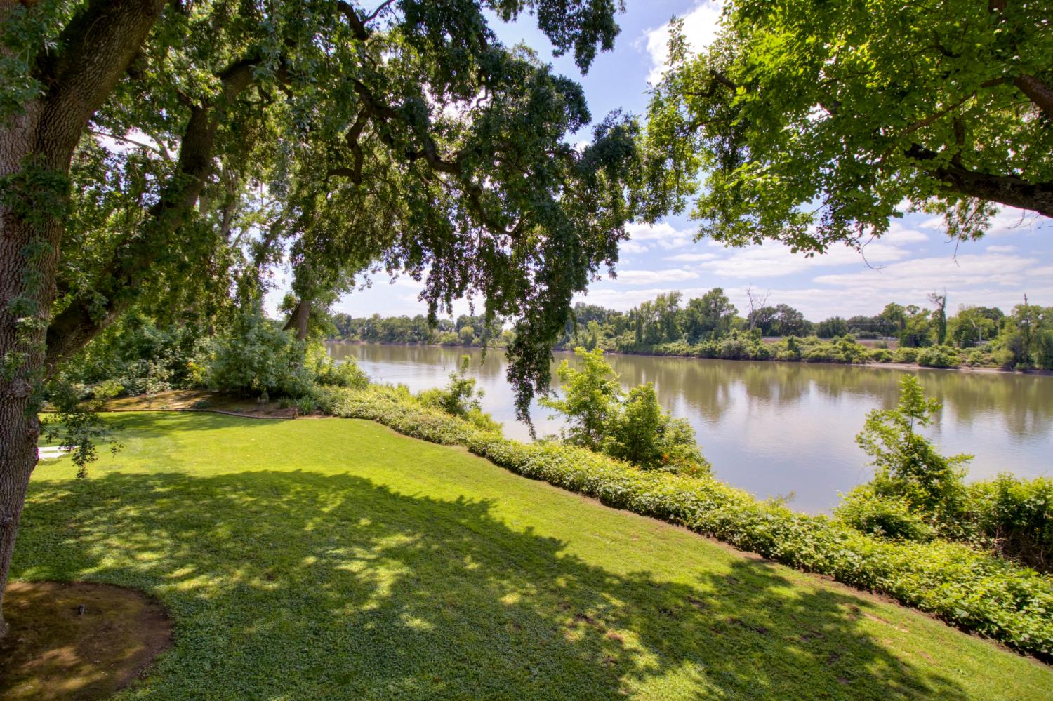 Sacramento, California, 95837, United States, 3 Bedrooms Bedrooms, ,2 BathroomsBathrooms,Residential,Active,2052080